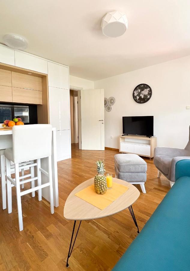Four Views Apartments Budva Bagian luar foto